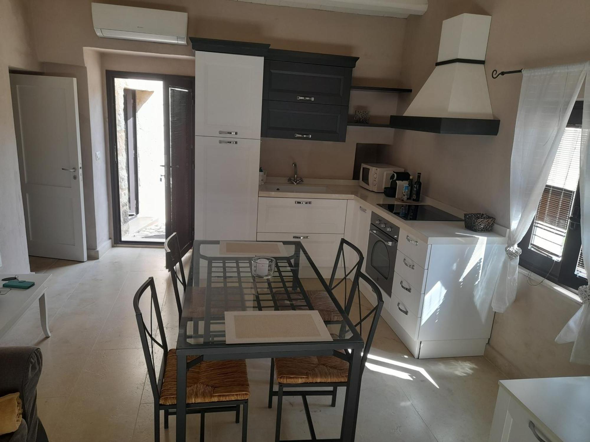 One bedroom Apartment with Terrace